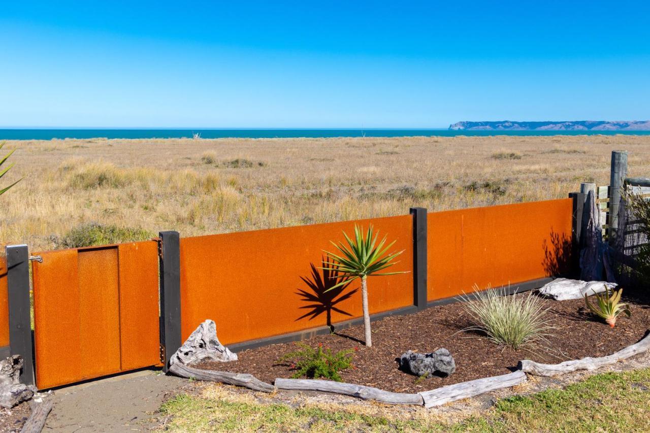 Ocean View Beachfront Apartment Blenheim Luaran gambar